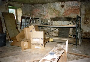 Colour photo of blocked-up kitchen hearth at Horaceville, Pinhey's Point, prior to 1995–1996 house restoration