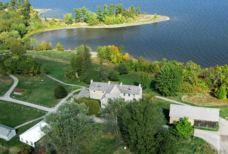 "Park and Marquee – Pinhey's Point, Ontario", 2011, a colour view of Horaceville and Pinhey's Point by Rob Huntley using kite aerial photography (© Rob Huntley, PPF Collection, http://www.robhuntley.ca)
